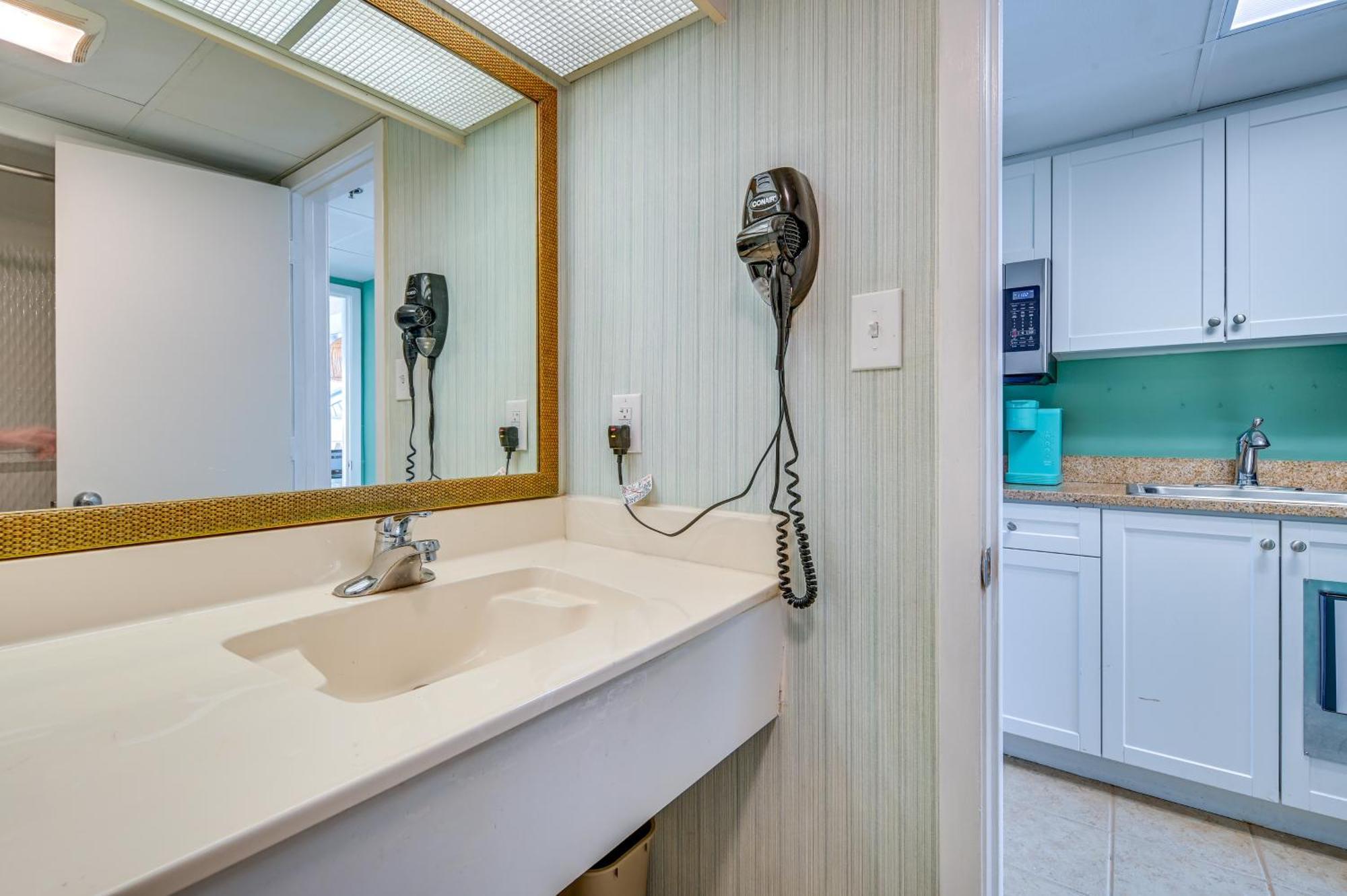 Myrtle Beach Oceanfront Condo With Pool And Lazy River Exterior photo